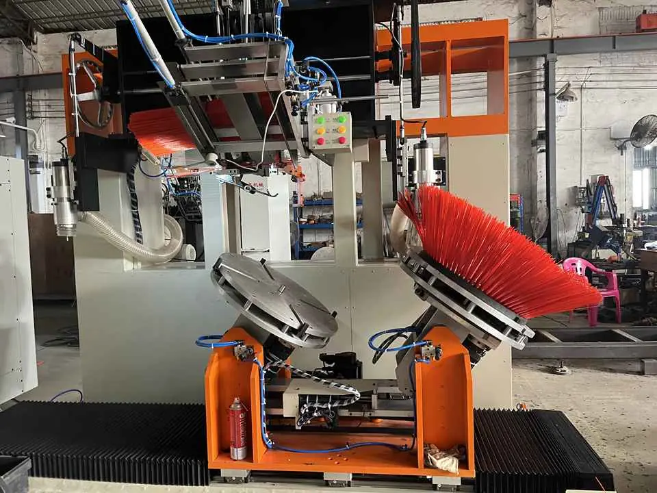 Automatic Rhinestone Drilling and Tufting Brush Machine